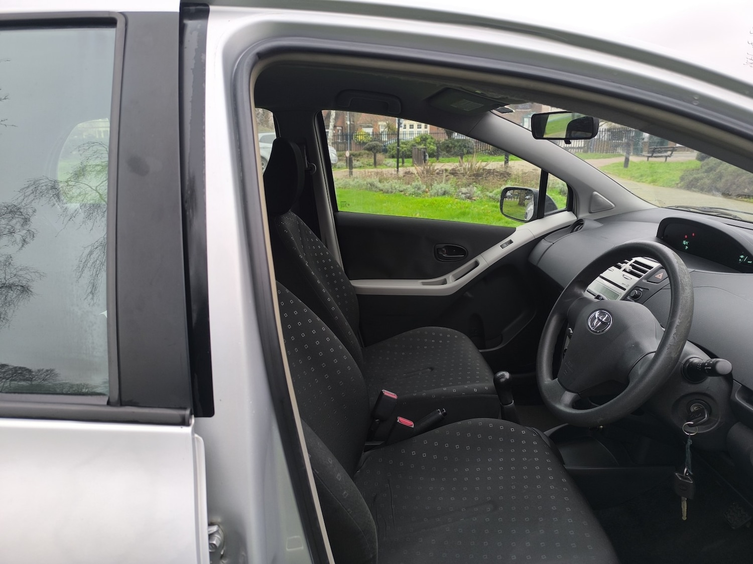 Used Toyota Yaris 2007 for sale - 77796909: Photo 17