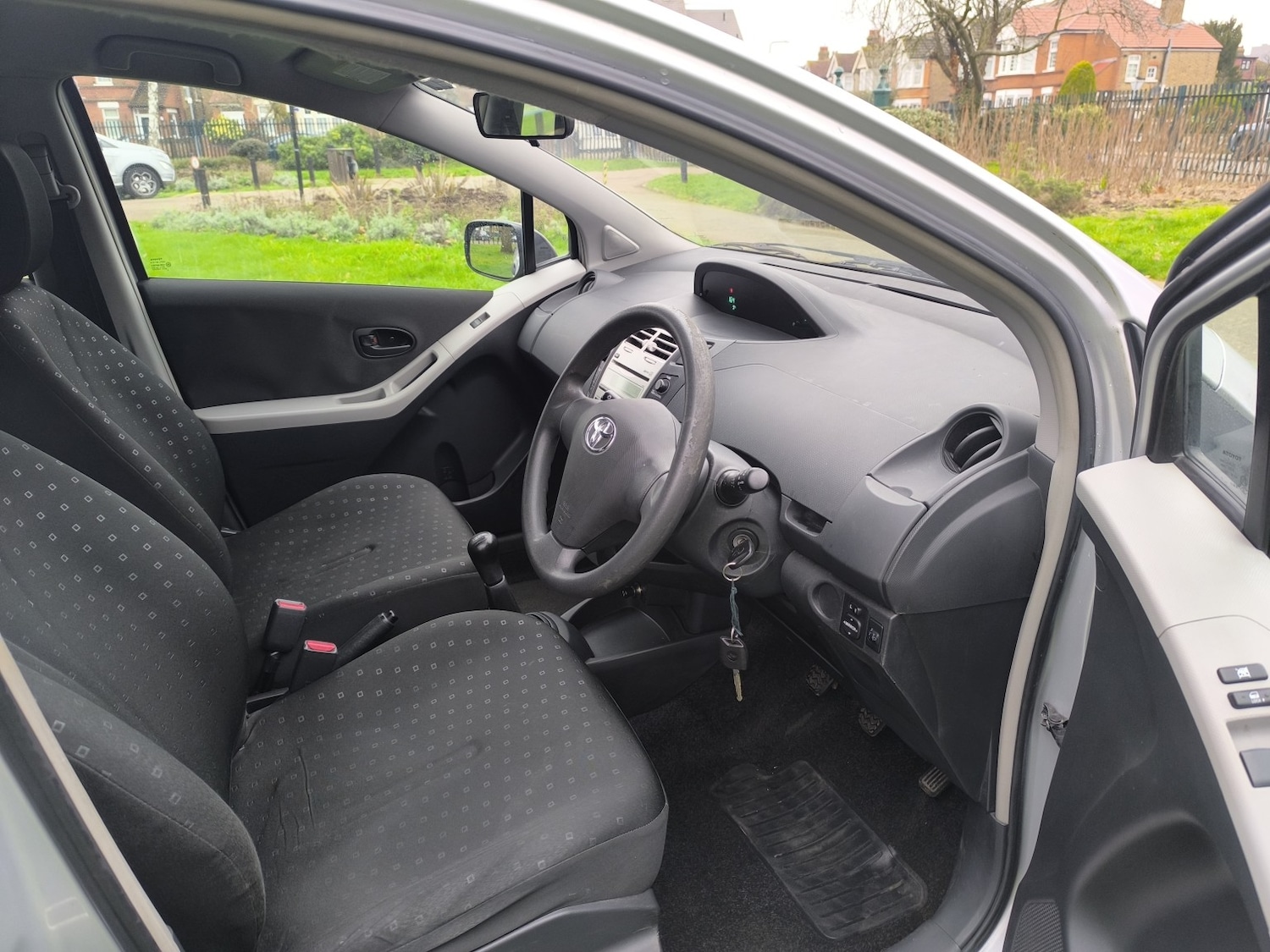 Used Toyota Yaris 2007 for sale - 77796909: Photo 18