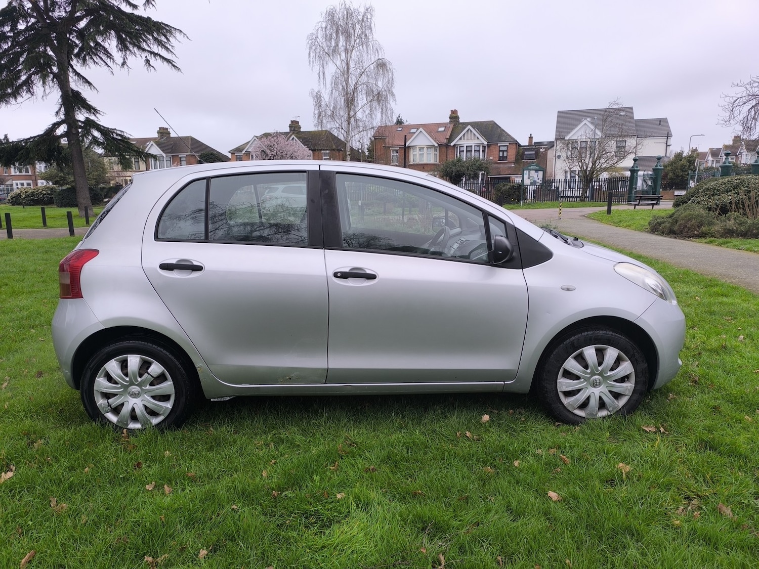 Used Toyota Yaris 2007 for sale - 77796909: Photo 9