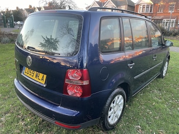 Used Volkswagen Touran 2009 for sale - 78236243: Photo