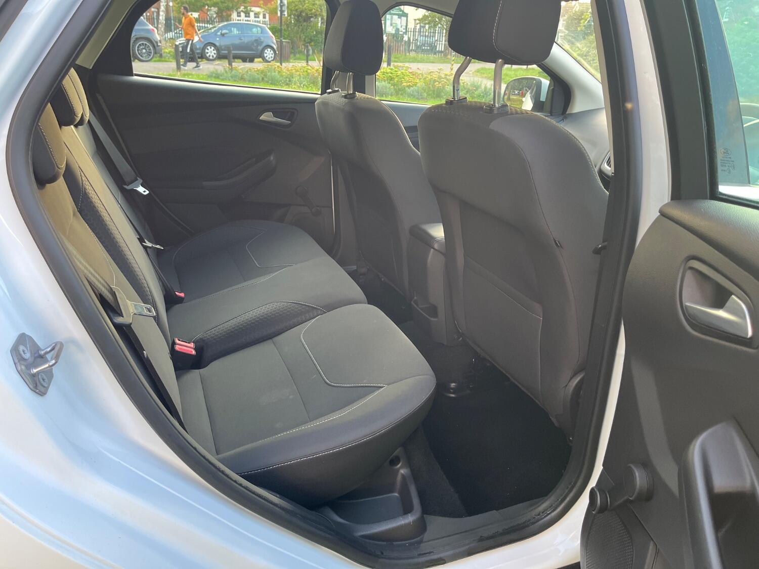 Used Ford Focus 2015 for sale - 76793528: Photo 14