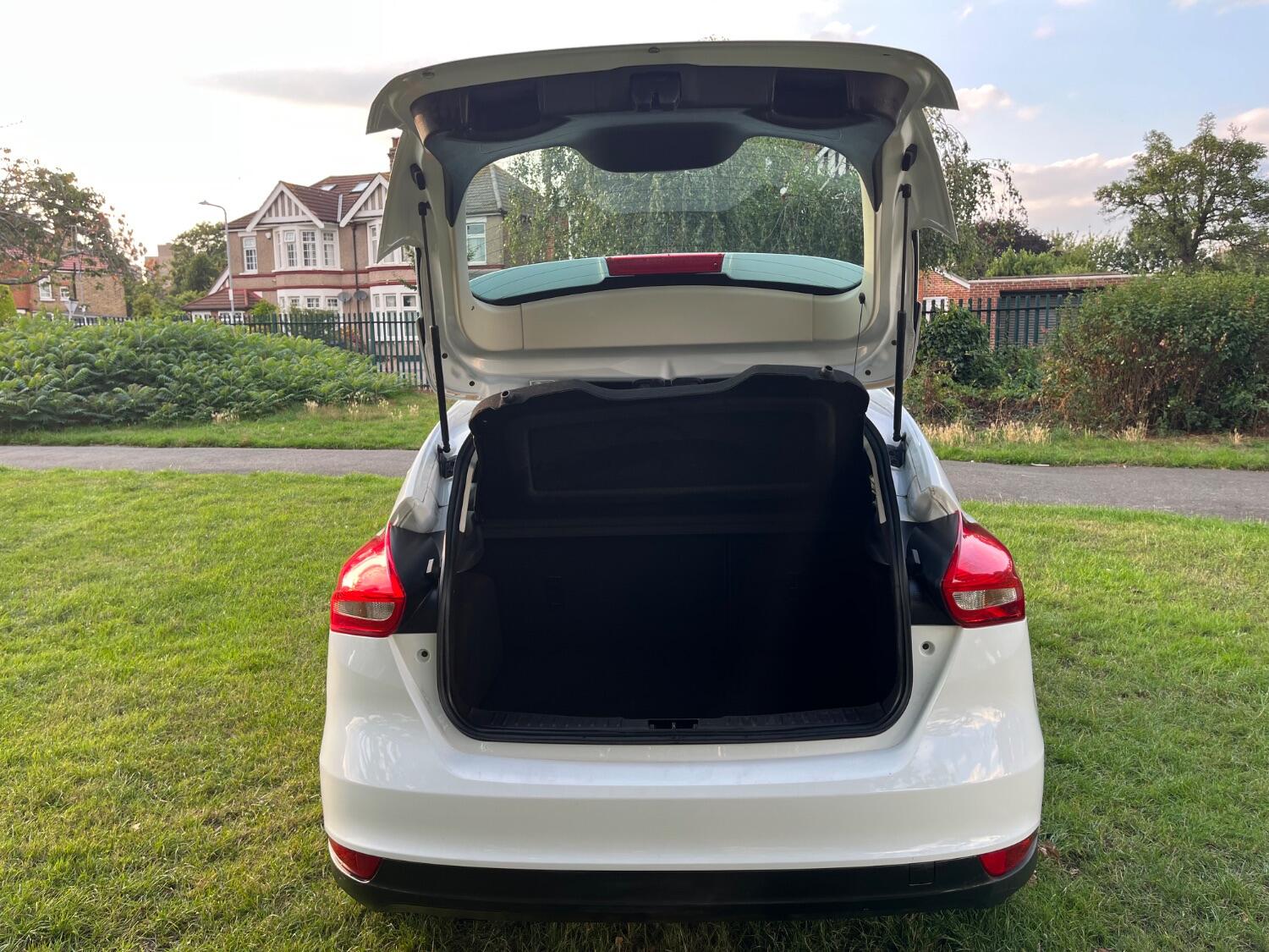 Used Ford Focus 2015 for sale - 76793528: Photo 26