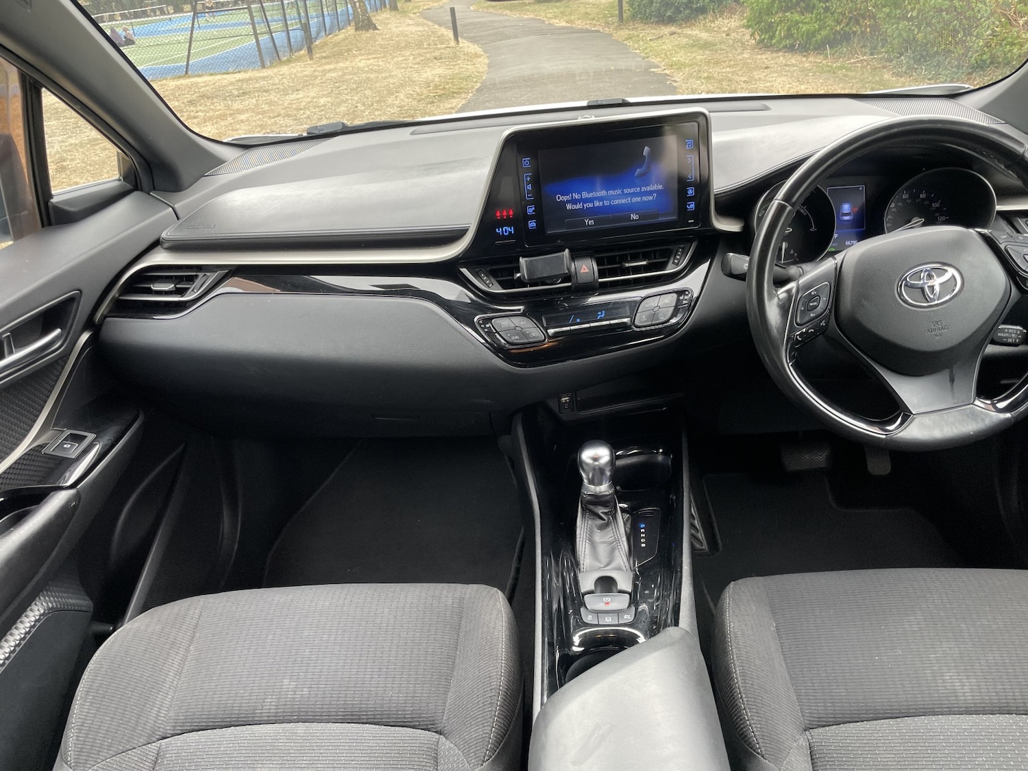 Used Toyota C-HR 2018 for sale - 76205651: Photo 14