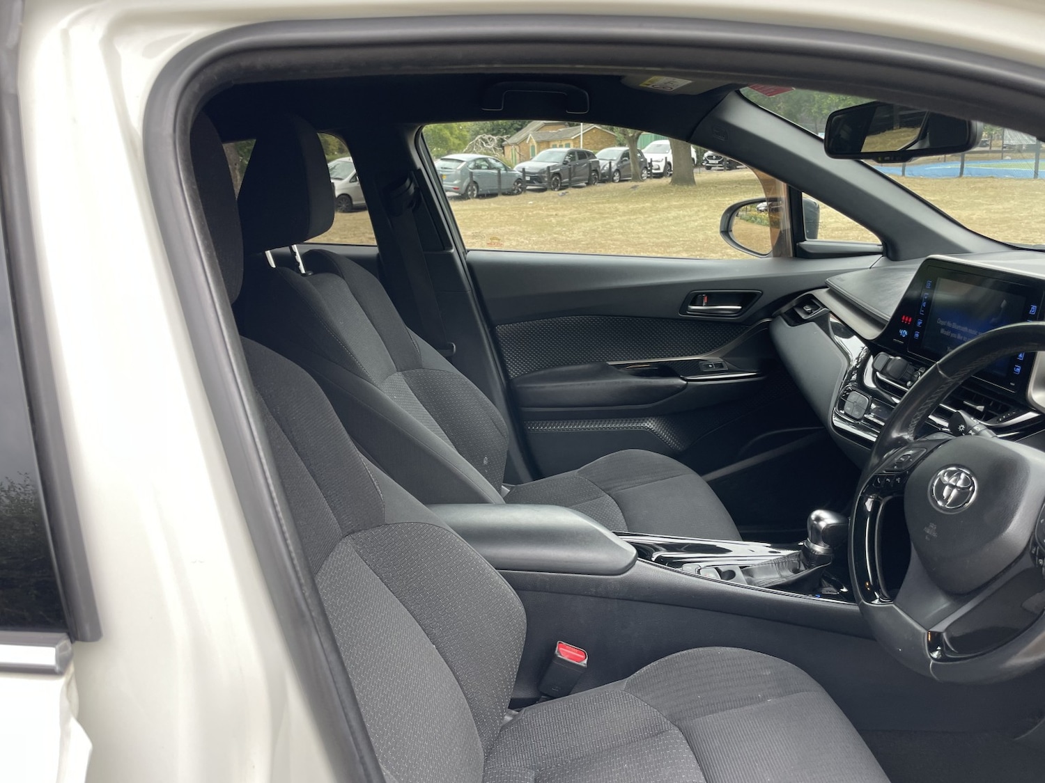 Used Toyota C-HR 2018 for sale - 76205651: Photo 16