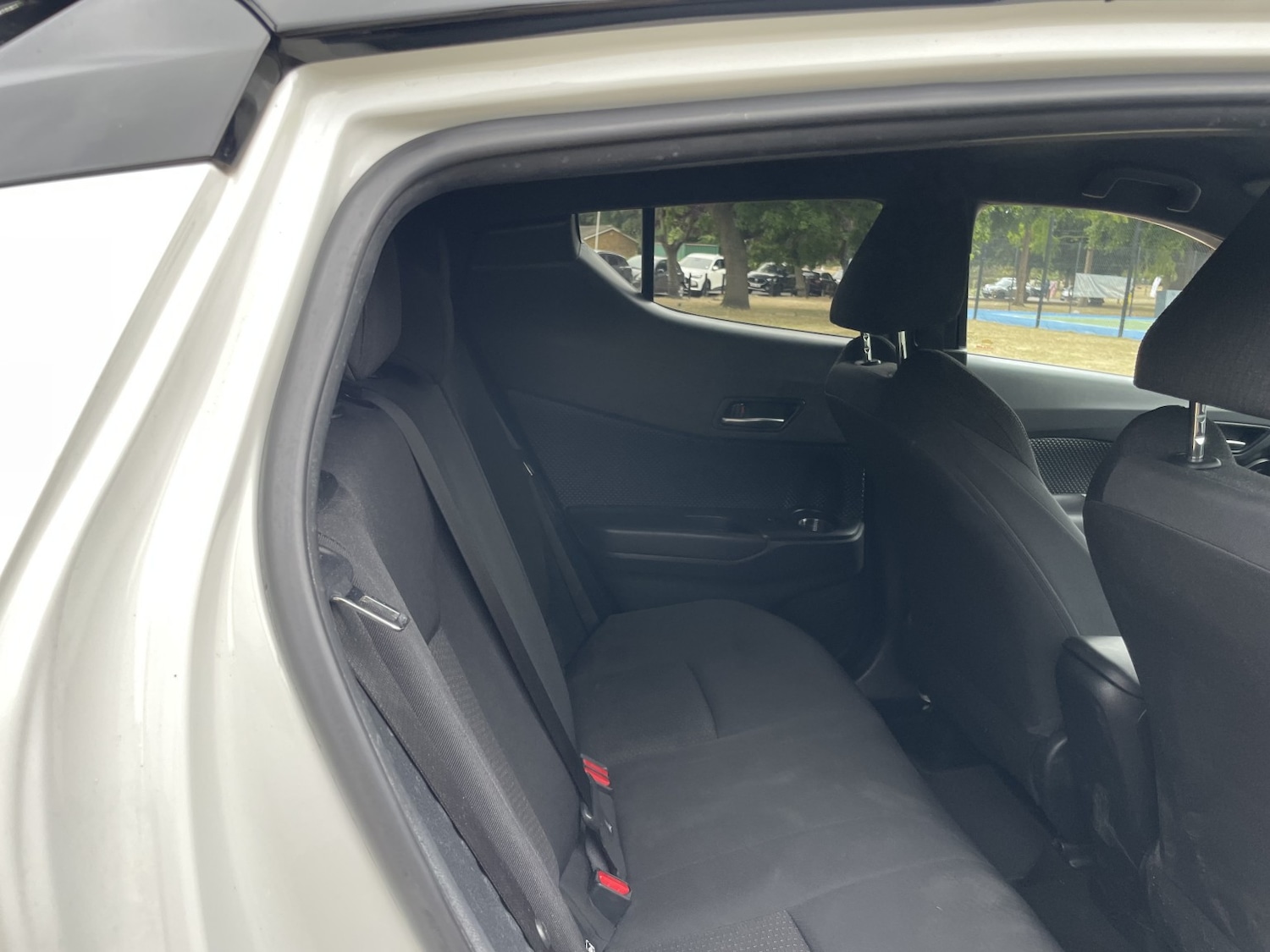 Used Toyota C-HR 2018 for sale - 76205651: Photo 19