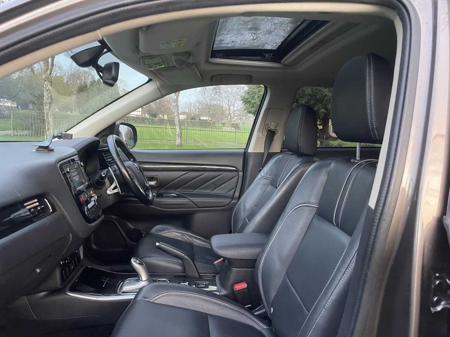 Used Mitsubishi Outlander 2016 for sale - 77813162: Photo 11