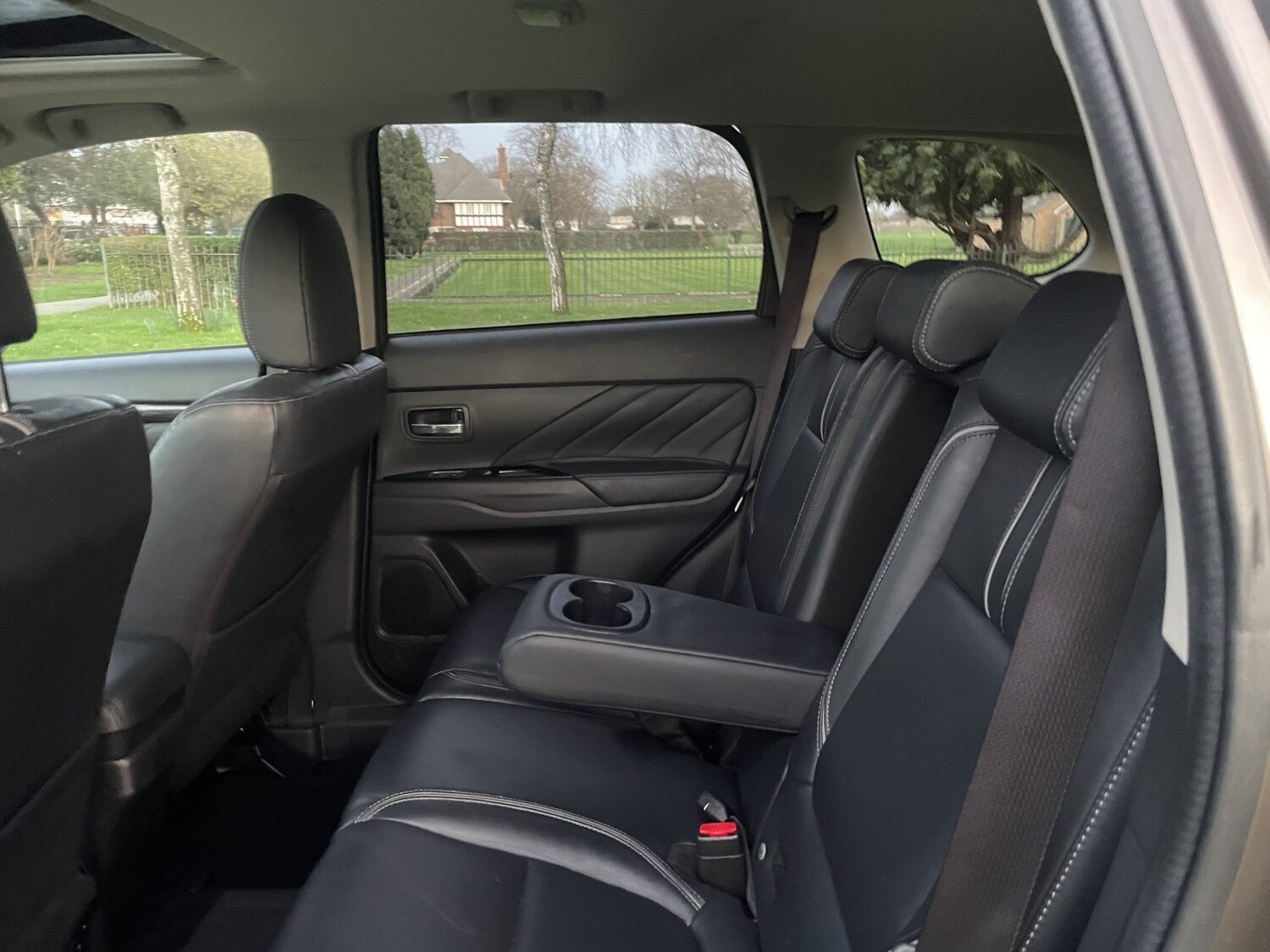 Used Mitsubishi Outlander 2016 for sale - 77813162: Photo 14