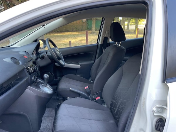 Used Mazda Mazda2 2012 for sale - 75173378: Photo 11