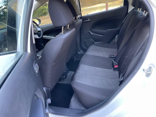 Used Mazda Mazda2 2012 for sale - 75173378: Photo 13