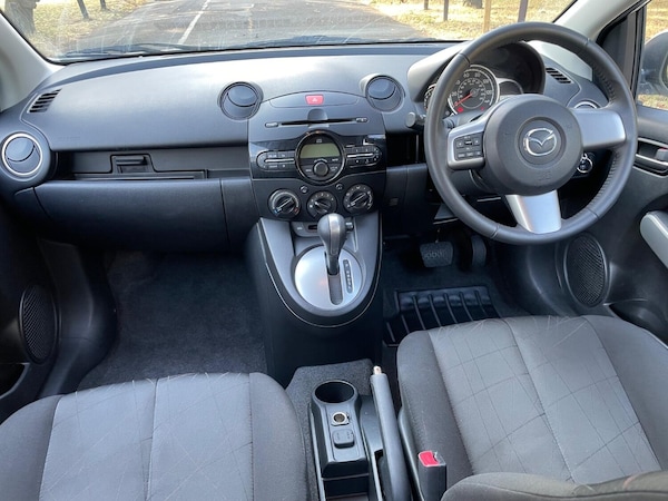 Used Mazda Mazda2 2012 for sale - 75173378: Photo 20