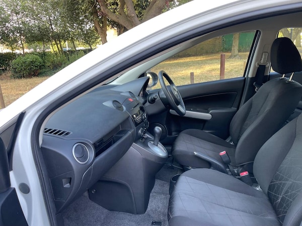 Used Mazda Mazda2 2012 for sale - 75173378: Photo 9