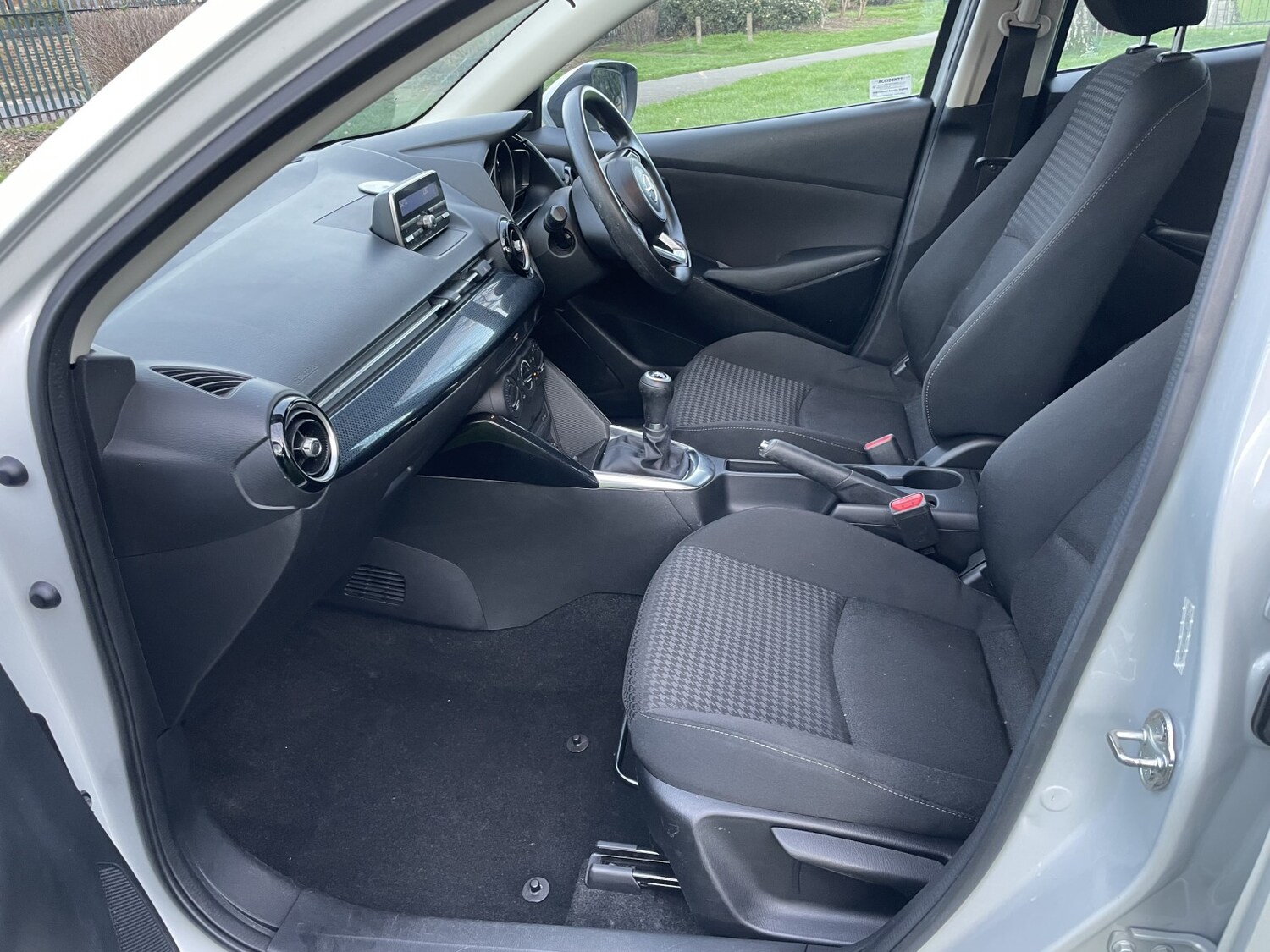 Used Mazda Mazda2 2019 for sale - 77830105: Photo 17