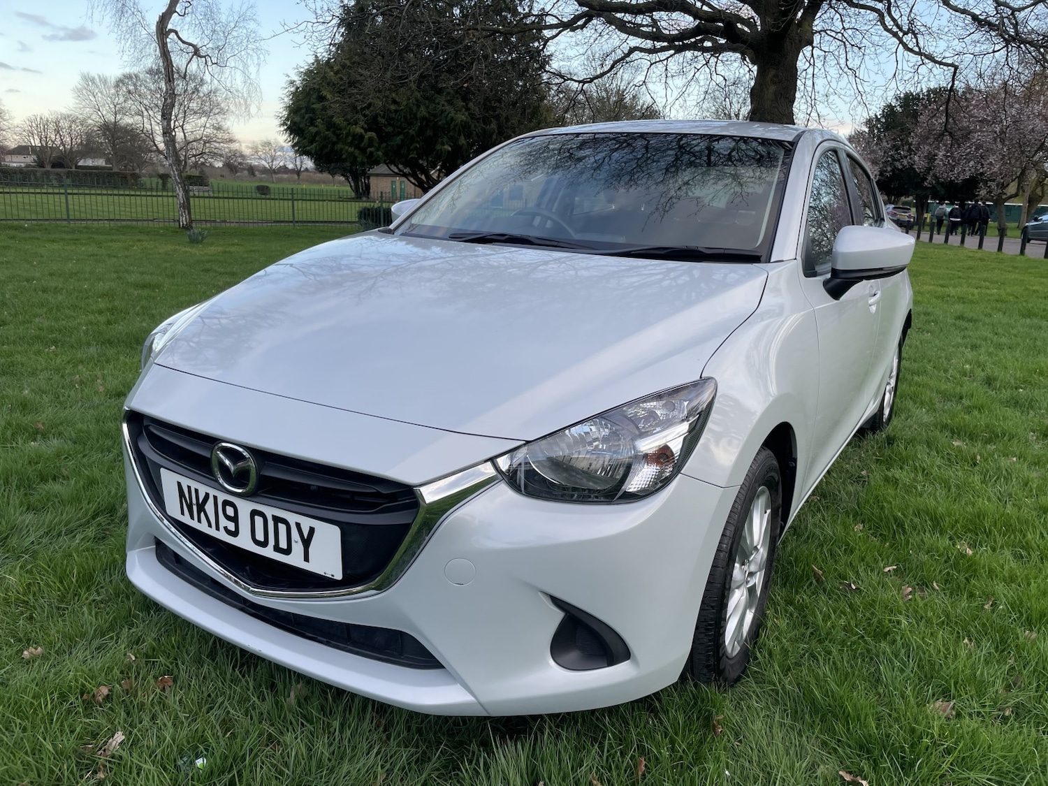 Used Mazda Mazda2 2019 for sale - 77830105: Photo 3