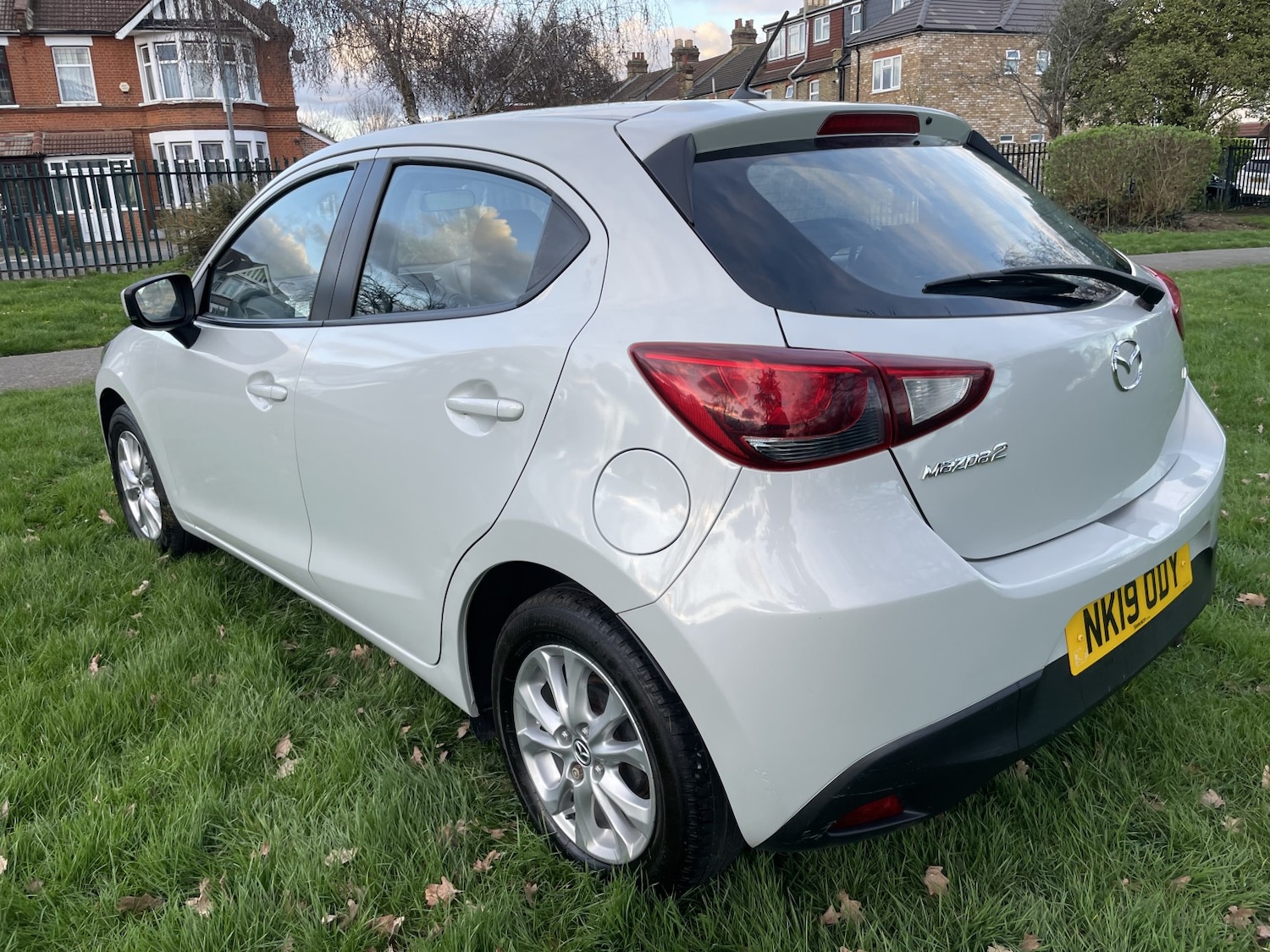 Used Mazda Mazda2 2019 for sale - 77830105: Photo 4