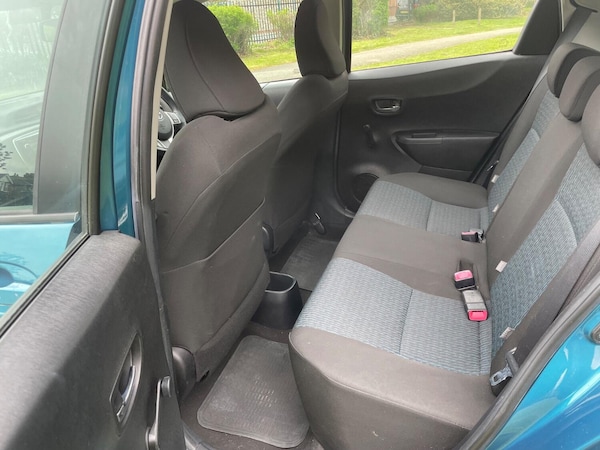 Used Toyota Yaris 2013 for sale - 74488757: Photo 13