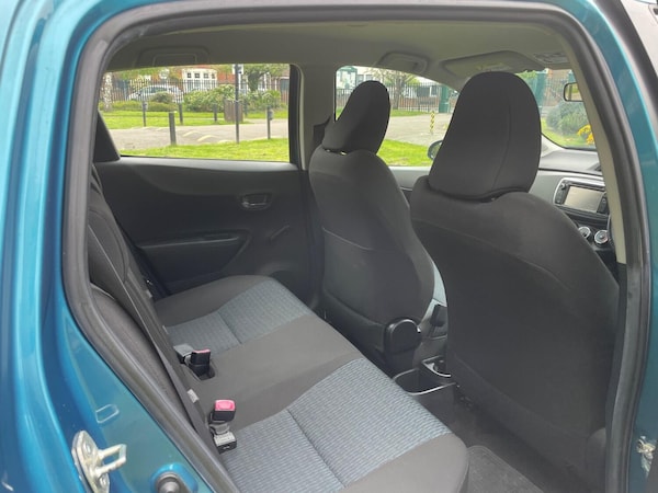Used Toyota Yaris 2013 for sale - 74488757: Photo 17