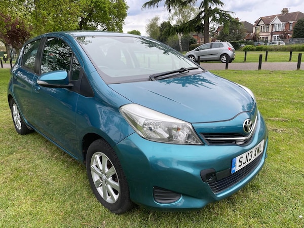 Used Toyota Yaris 2013 for sale - 74488757: Photo 1