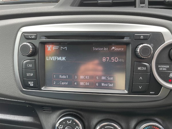 Used Toyota Yaris 2013 for sale - 74488757: Photo 21