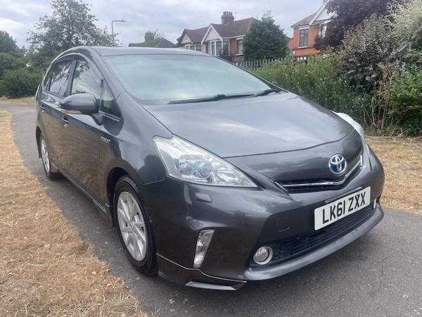 Used Toyota Prius+ 2022 for sale - 75731313: Photo 1