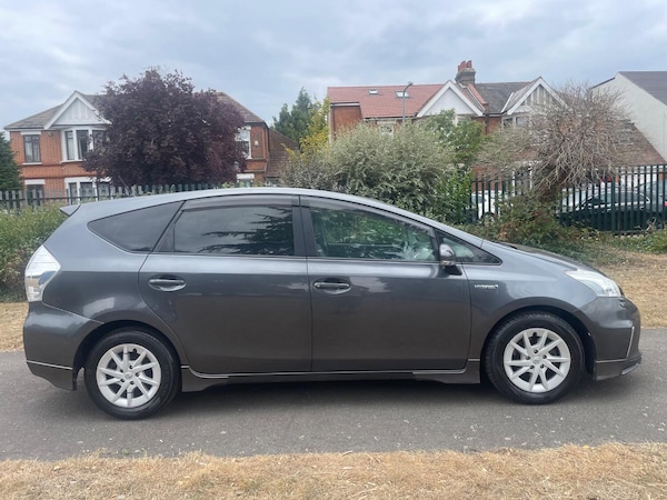 Used Toyota Prius+ 2022 for sale - 75731313: Photo 7