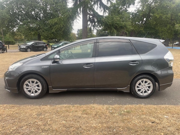 Used Toyota Prius+ 2022 for sale - 75731313: Photo 8