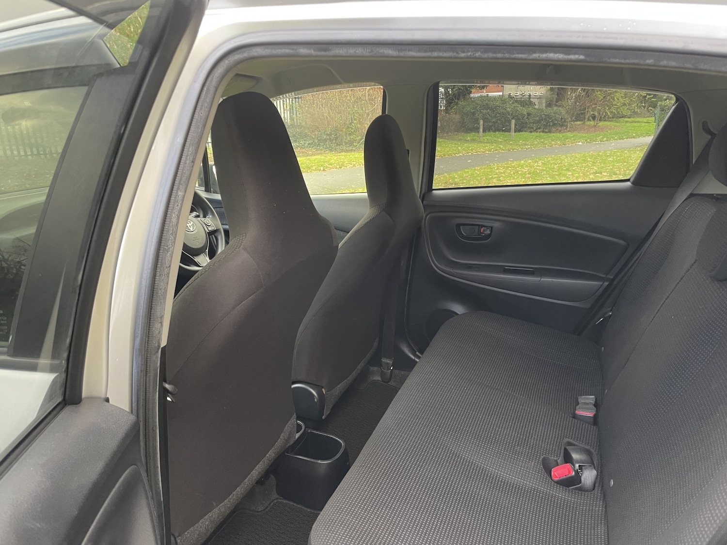 Used Toyota Yaris 2018 for sale - 76777021: Photo 15