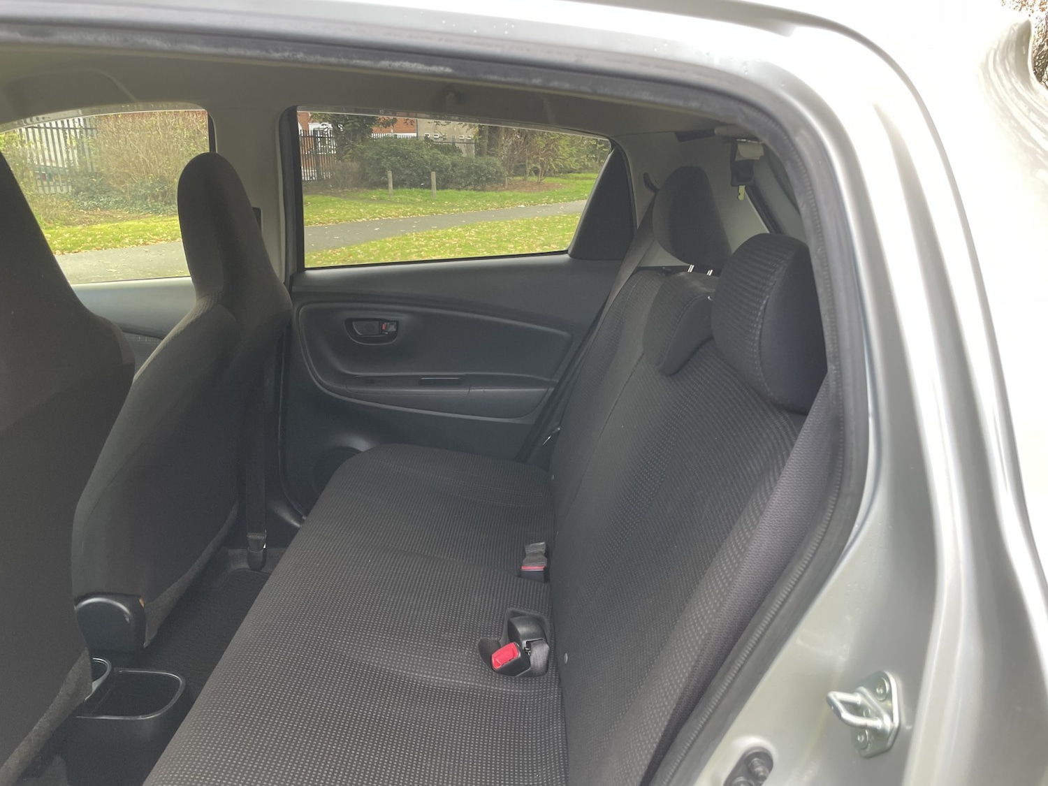 Used Toyota Yaris 2018 for sale - 76777021: Photo 16