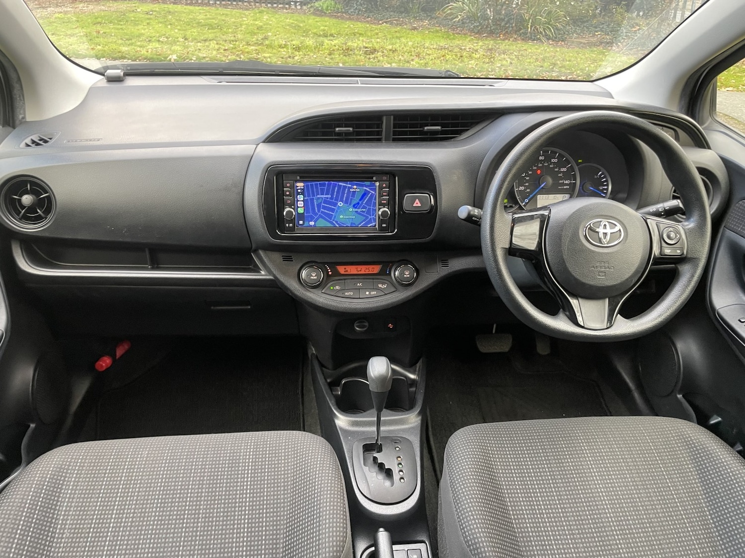 Used Toyota Yaris 2018 for sale - 76777021: Photo 17