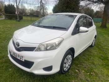 Used Toyota Yaris 2013 for sale - 72794128: Photo