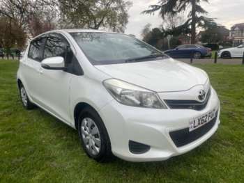 Used Toyota Yaris 2013 for sale - 72794128: Photo