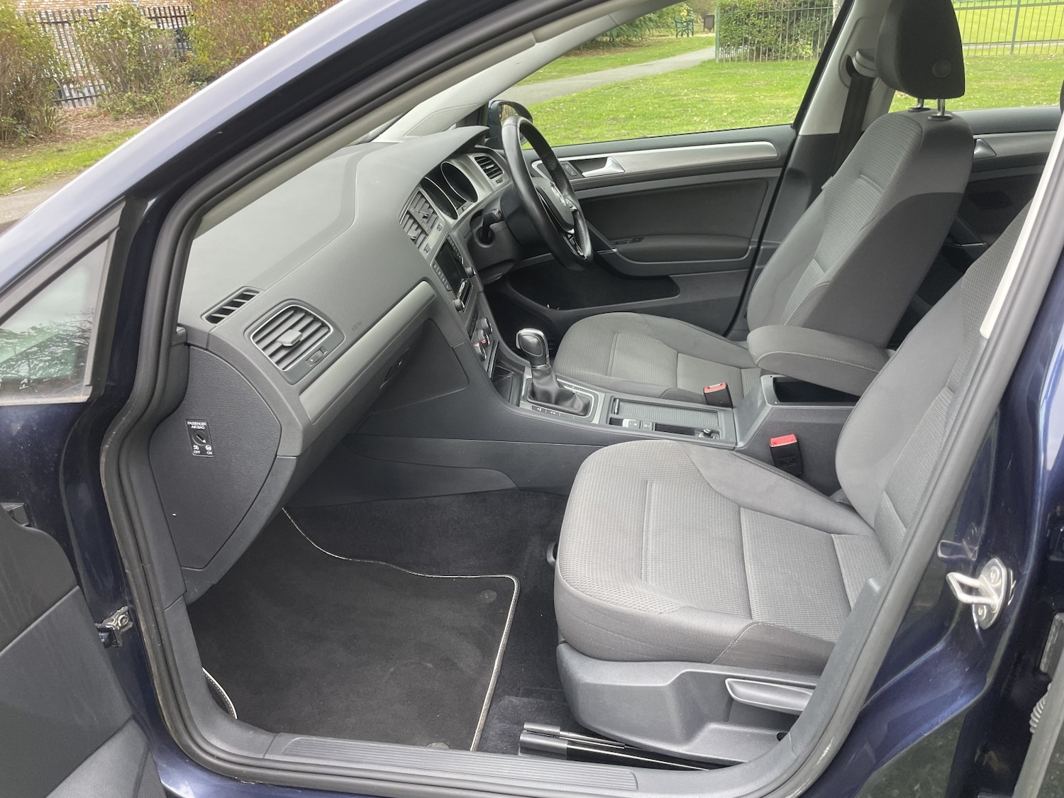 Used Volkswagen Golf 2015 for sale - 76974322: Photo 10