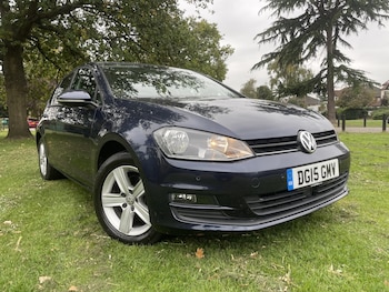 Used Volkswagen Golf 2015 for sale - 76974322: Photo