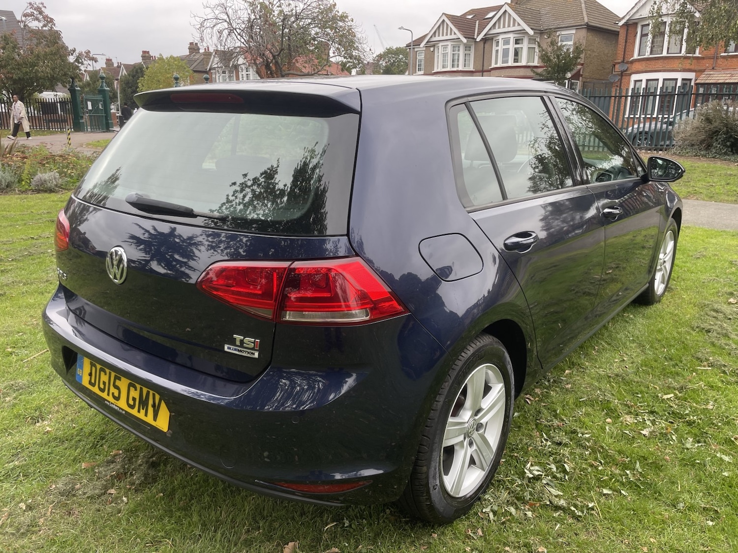 Used Volkswagen Golf 2015 for sale - 76974322: Photo 2