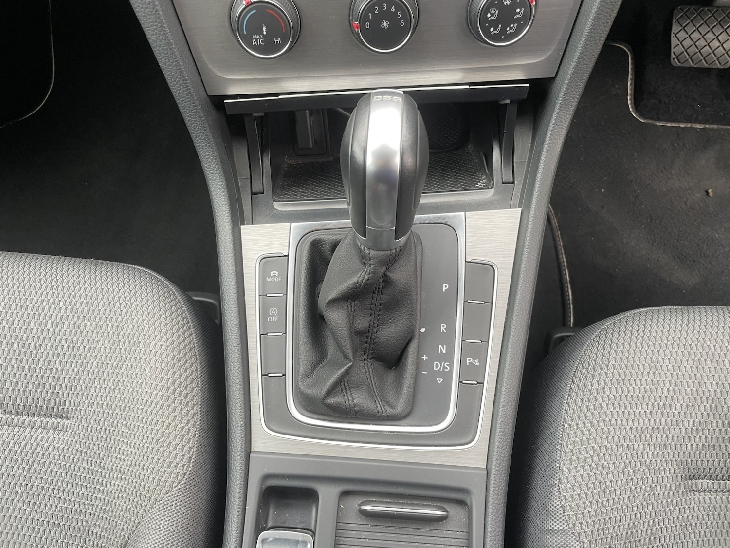 Used Volkswagen Golf 2015 for sale - 76974322: Photo 25