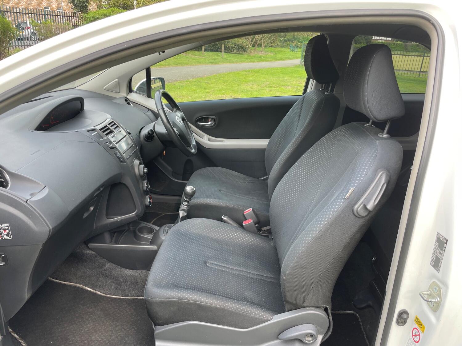 Used Toyota Yaris 2009 for sale - 77464718: Photo 11