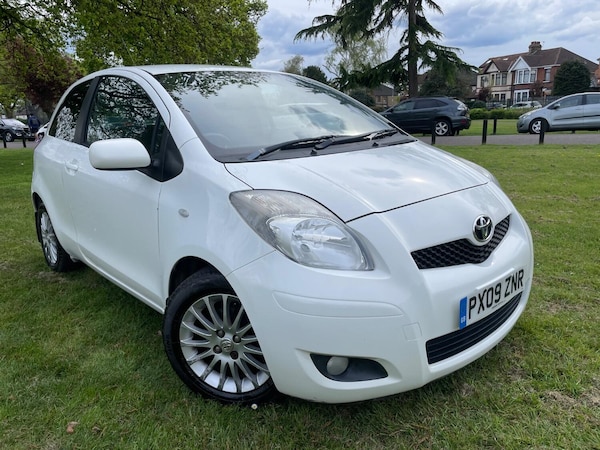 Used Toyota Yaris 2009 for sale - 74495940: Photo 1