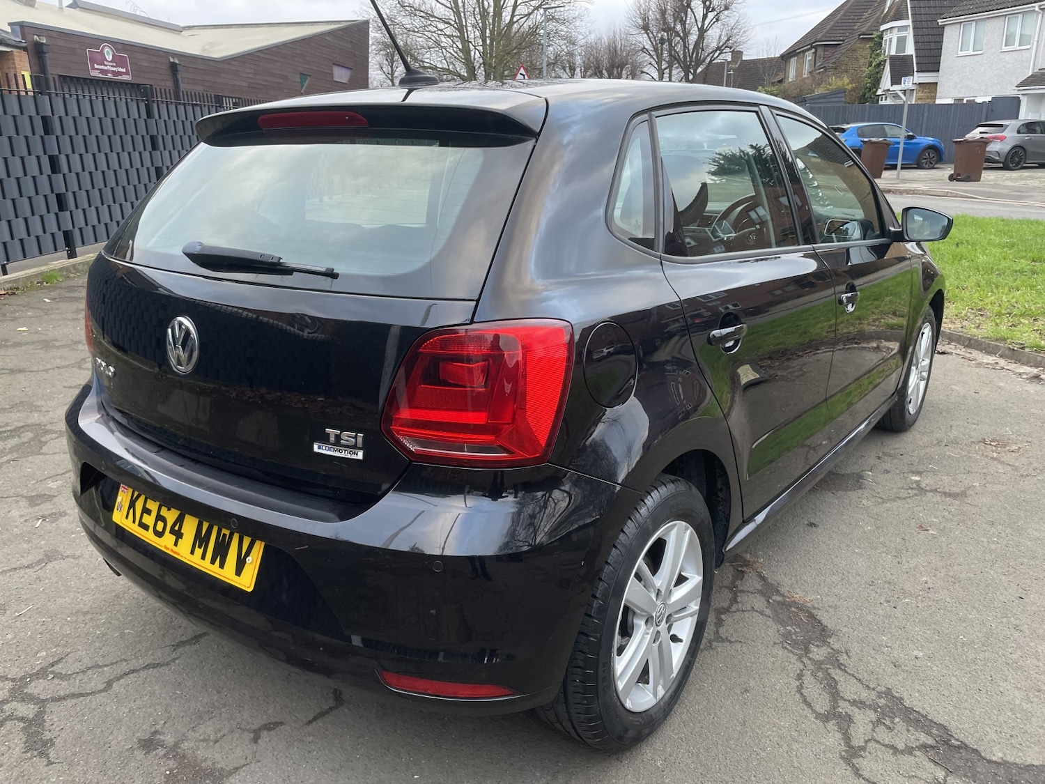 Used Volkswagen Polo 2014 for sale - 77053718: Photo 2