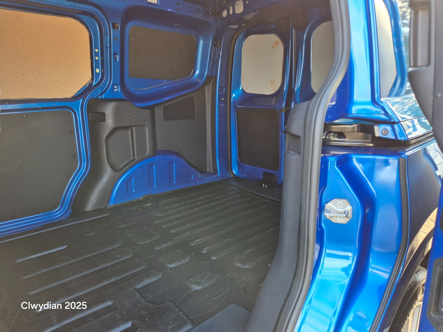 Used Ford Transit Courier 2024 for sale - 76096954: Photo 7