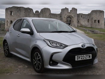 Used Toyota Yaris 2023 for sale - 77988806: Photo