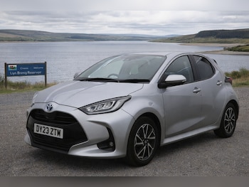 Used Toyota Yaris 2023 for sale - 77988806: Photo