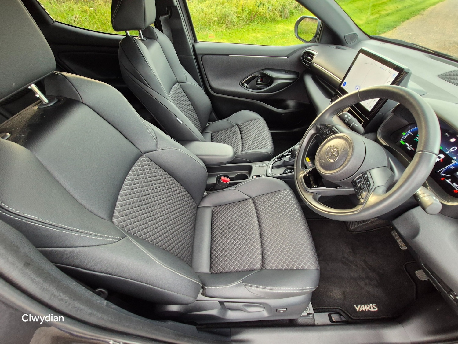 Used Toyota Yaris 2024 for sale - 76487963: Photo 16