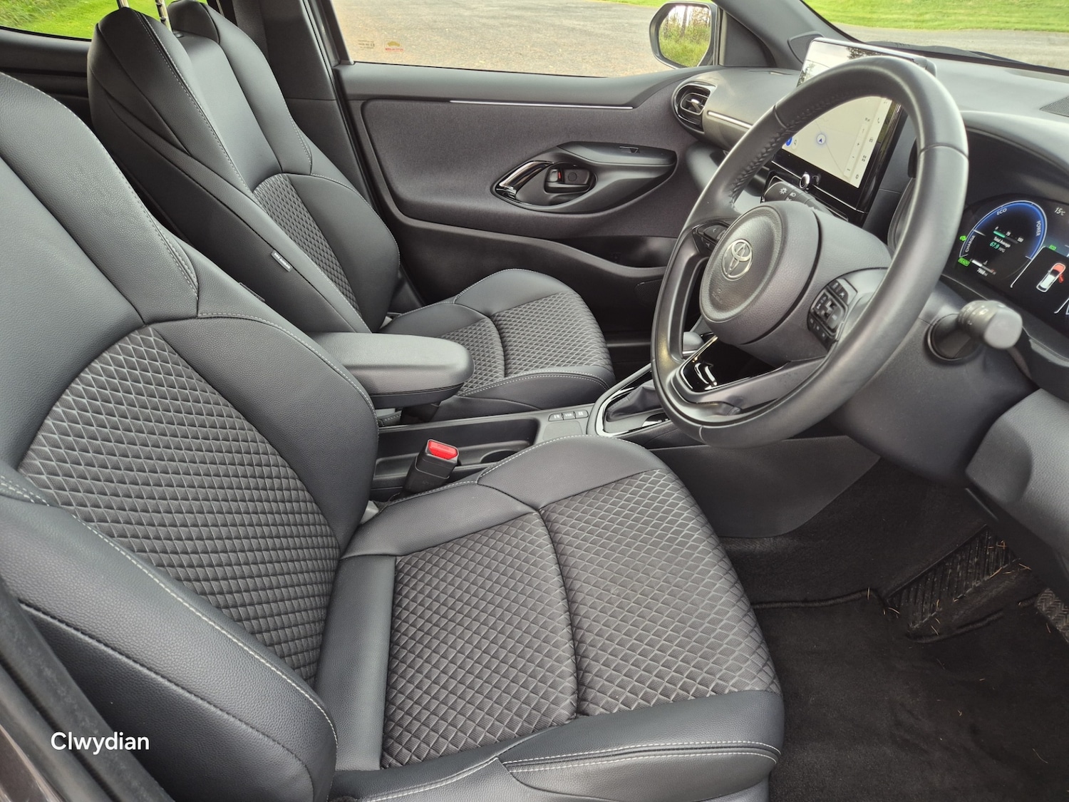 Used Toyota Yaris 2024 for sale - 76487963: Photo 17