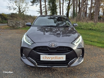 Used Toyota Yaris 2024 for sale - 76487963: Photo