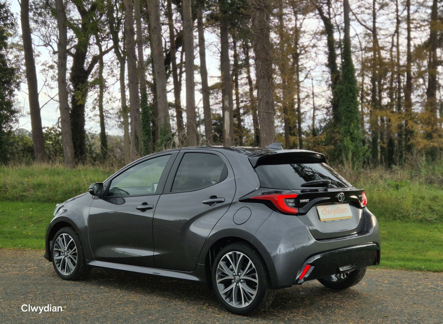 Used Toyota Yaris 2024 for sale - 76487963: Photo 7