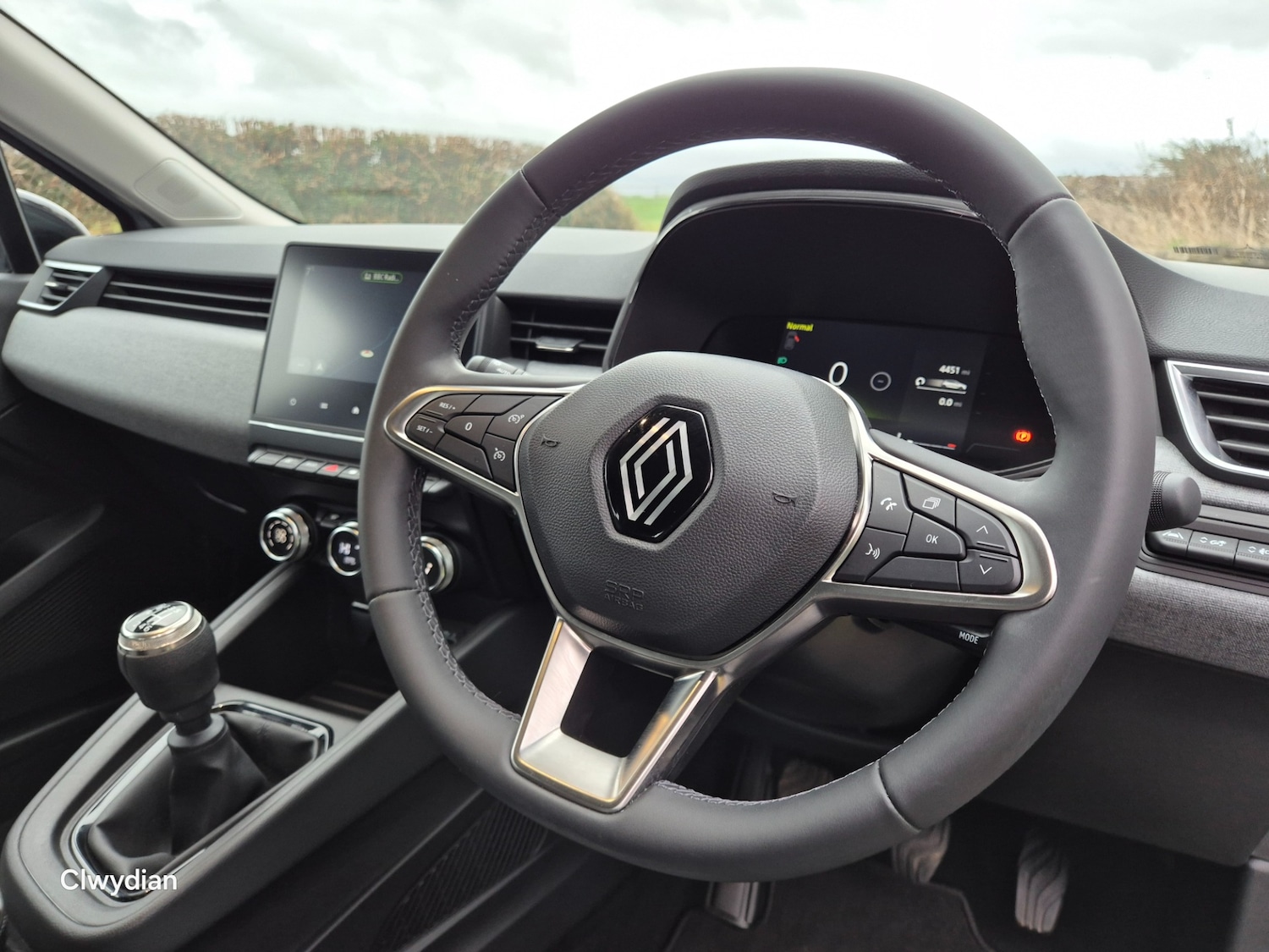 Used Renault Clio 2024 for sale - 77011327: Photo 15