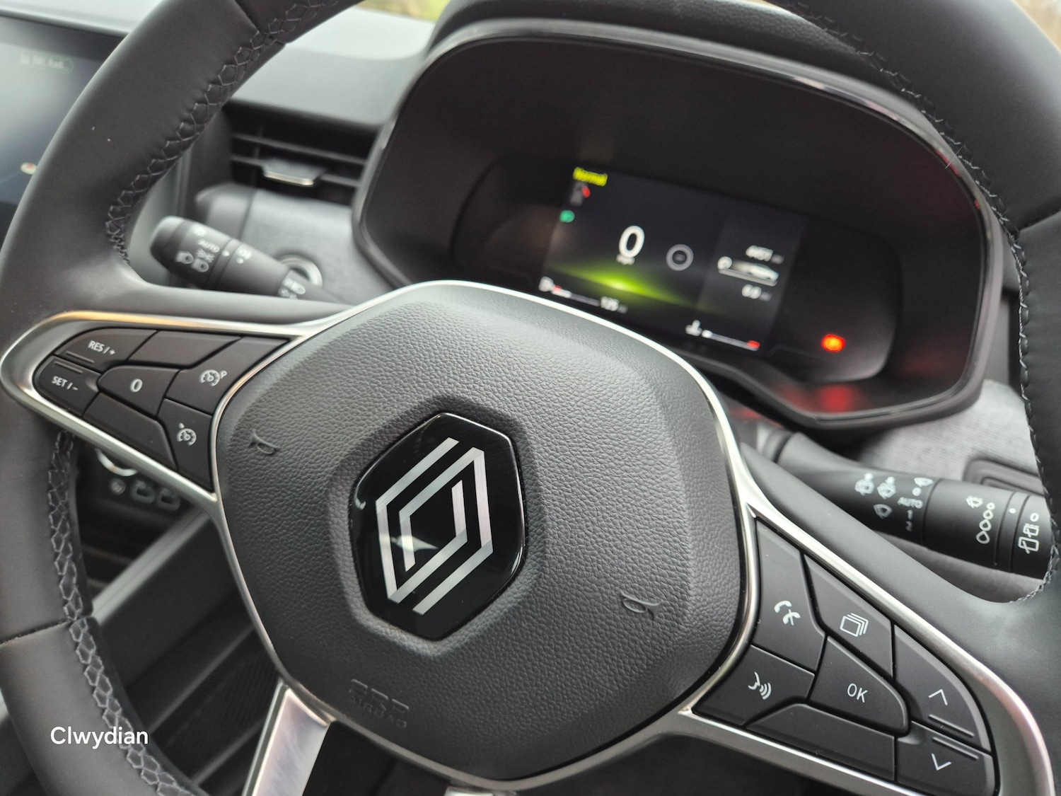 Used Renault Clio 2024 for sale - 77011327: Photo 30