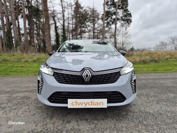 Used Renault Clio 2024 for sale - 77011327: Photo