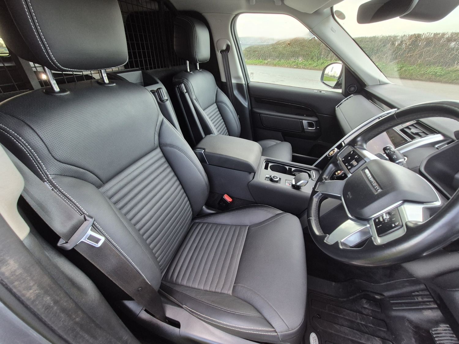 Used Land Rover Discovery 2023 for sale - 77928332: Photo 17