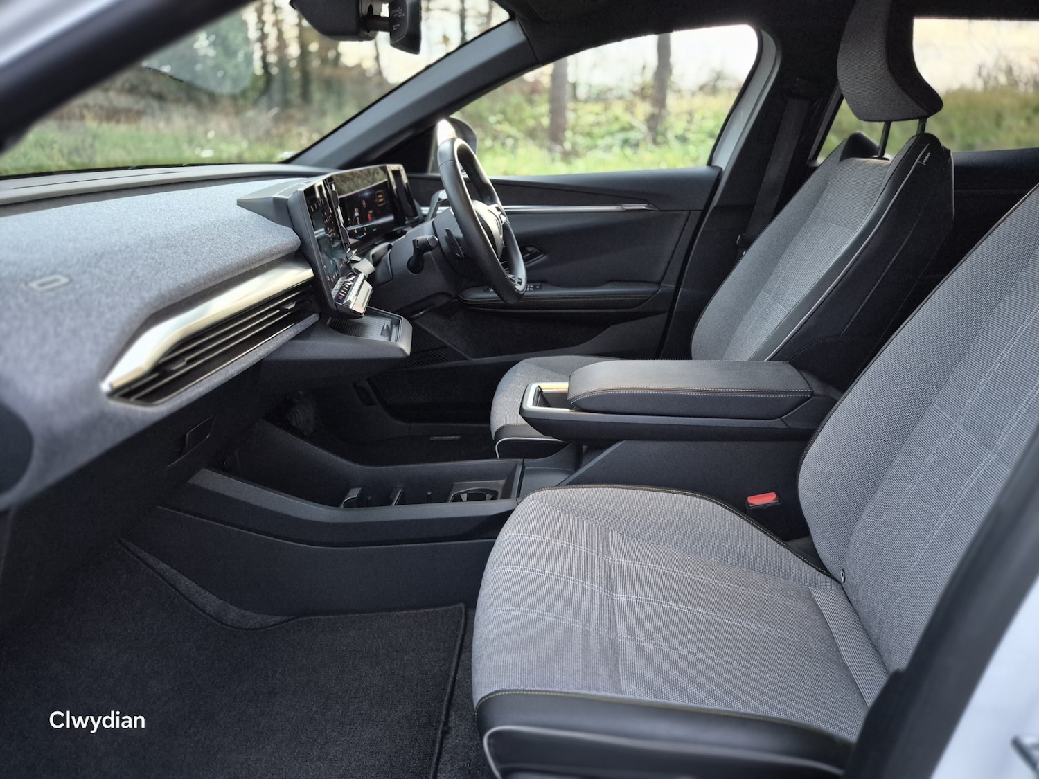 Used Renault Megane E Tech 2023 for sale - 76564070: Photo 26