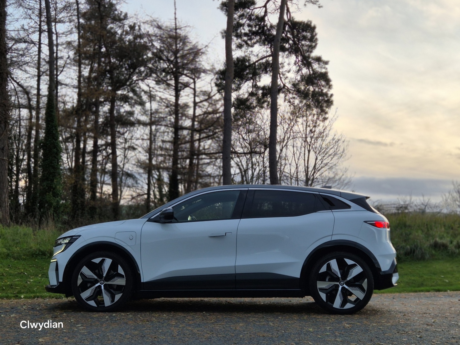 Used Renault Megane E Tech 2023 for sale - 76564070: Photo 6